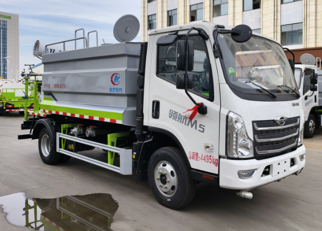 7噸藍(lán)牌灑水車